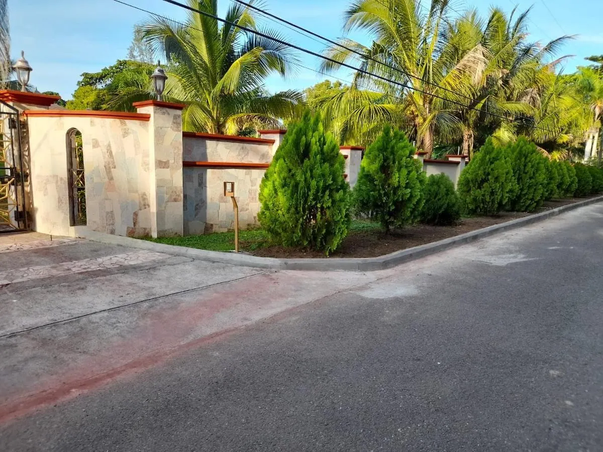 North Star Villas Ocho Rios