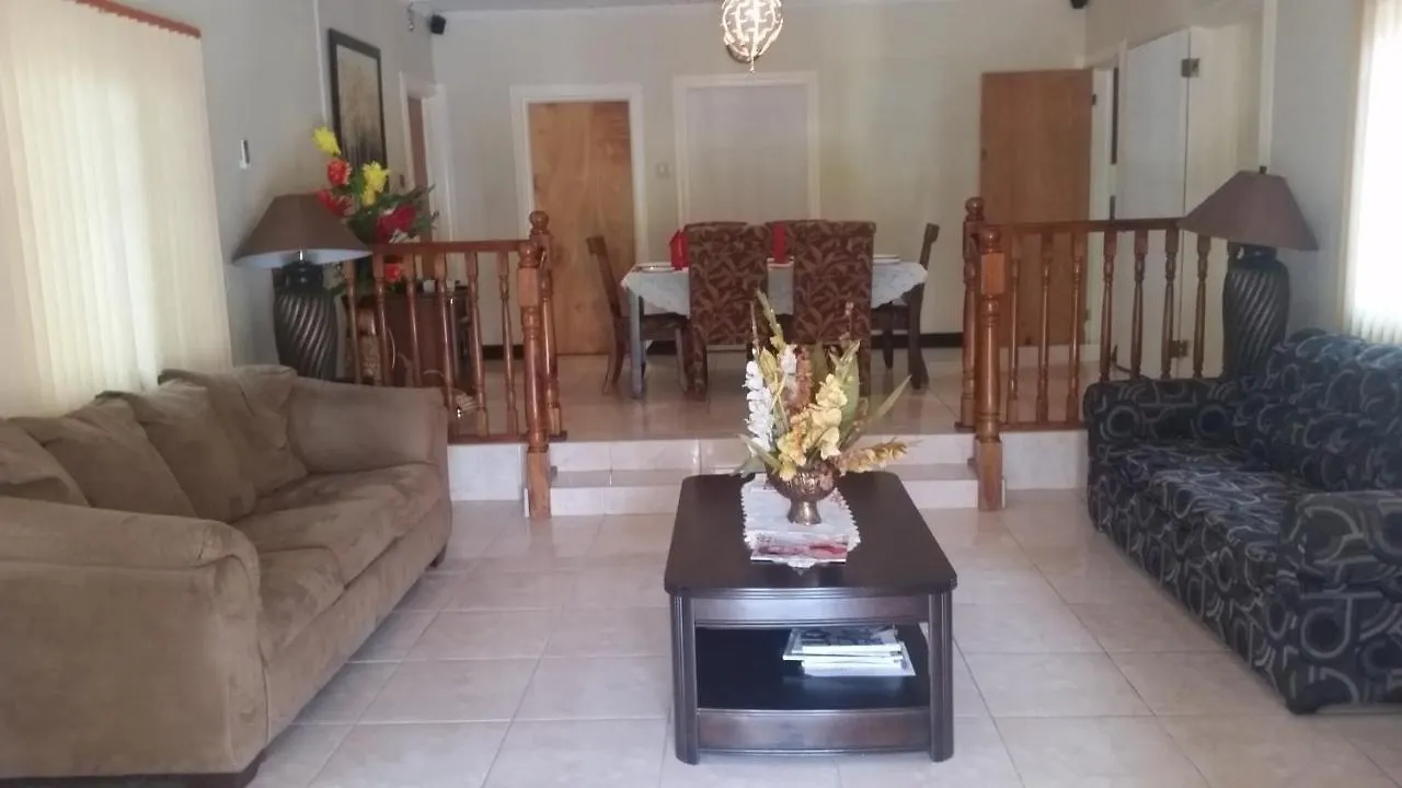 North Star Villas أوشو ريوس 0*,